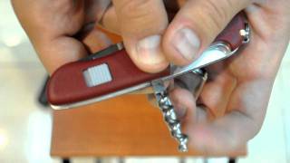 Victorinox Picknicker (0.8853) - відео 1