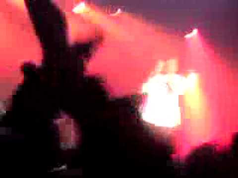Lloyd Banks, Tony Yayo and DJ Whoo Kid smoke Weed! live in BerLin