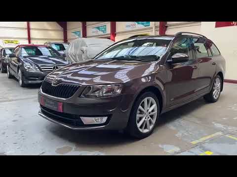 SKODA Octavia 1.6 TDI Elegance DSG 5dr