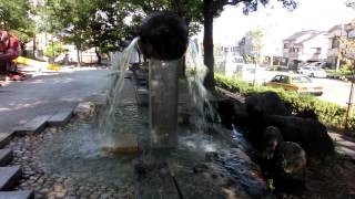 preview picture of video '[ZR-200]東京都北区豊島公園の噴水[Full HD]-The fountain in Toshima Park-'