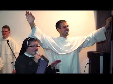 Kada se svećenici i časne sestre razbacaju na muzici uživo