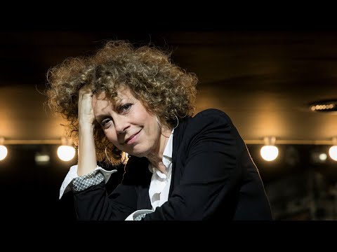 Àngels Gonyalons: "No se m'acudiria fer una producció aquí en una llengua que no sigui la meva"