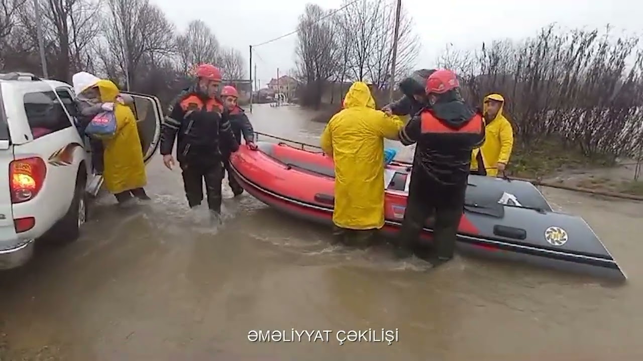 Lənkəranı su basıb, 6-sı uşaq olmaqla 22 nəfər təxliyə olub