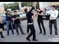 Володя качок танцует лезгинку. 