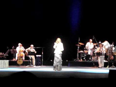 Show de Maria Bethânia em BH - 12/05/2009 (Miséria / Purificar o Subaé)
