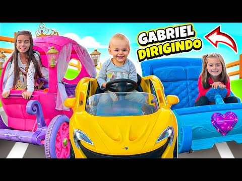 Gabriel dirigindo carro pela primeira vez | Jéssica Godar e Laurinha e Helena e Gabriel