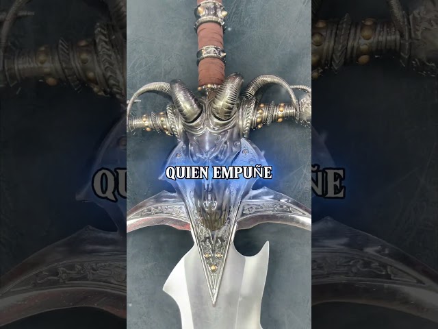 Vídeo relacionado con Abrecartas Frostmourne de World of Warcraft en forma de espada con base, 22,5 cm, accesorio para hogar y oficina, regalo y mercancía para fanáticos y coleccionistas