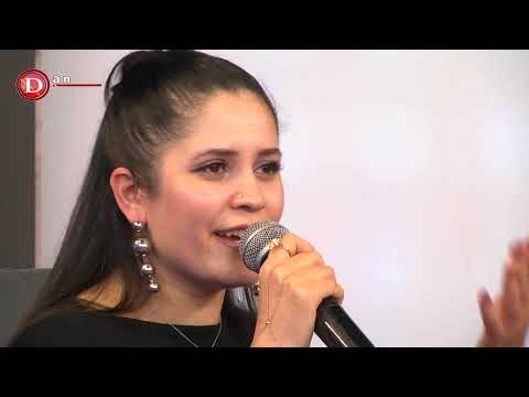 ÖZLEM BULUT- ÇIKMIŞ DAM BAŞINA BULGUR SERİYOR (ELLER GÖRÜYOR)