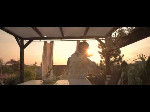 YOUNG MULTI Ft. Malik Montana - Ponton Pełen Cashu