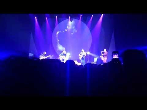 Rodrigo y Gabriela w/ Øystein Greni - "Nature's way" - Paris le Zénith - nov 26 2014