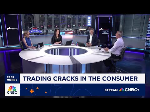 'Fast Money' traders talk market impacts of cracks in the consumer