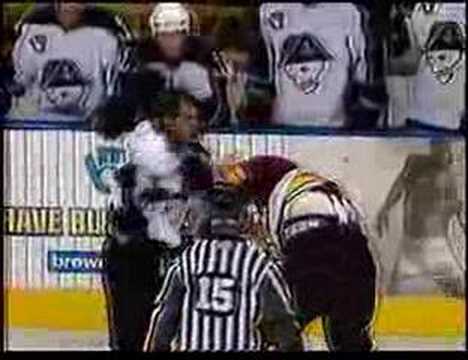 Guillaume Desbiens vs Kelsey Wilson