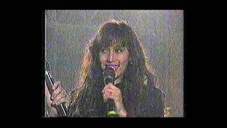 Download lagu 1993 : Fauziah Latiff & Ziana Zain at Muzik-Muzik - Anggapanmu, Putus Terpaksa & Teratai Layu mp3