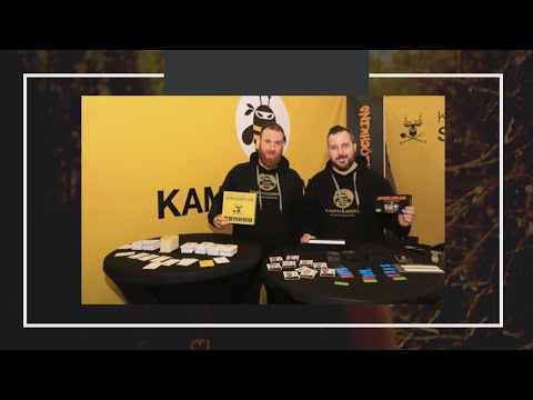 Spielwarenmesse Kampfhummel stellt sein Spiel Arschlochkind "Wer verkackt sein Kind am besten?" vor.