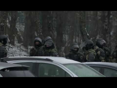 ベラルーシ軍が集会で100人以上を拘束 (Belarus forces detain more than 100 at rallies)