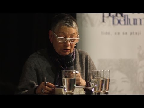 Ludmila Ulická v Praze se Zeleným stanem