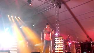 VOLANTES PA LA FALDA MI GITANA. Melendi 17-05-2014