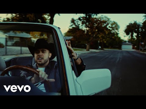 Oscar Ortiz, Gabito Ballesteros - ESCONDIDAS (Official Video)