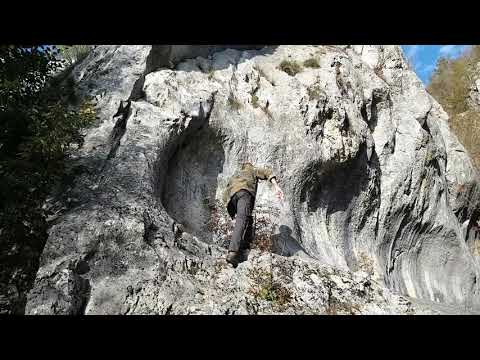 Exploring România: Cheile Corcoaia, comuna Padeș, județul Gorj.