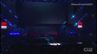 FINNEAS performs “Break My Heart Again” at the 2021 iHeartRadio Music Festival