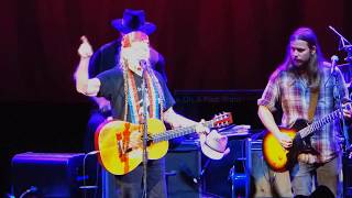 I Been To Georgia On A Fast Train - Willie Nelson @ Blossom Music Center, 09.15.2017 (live concert)