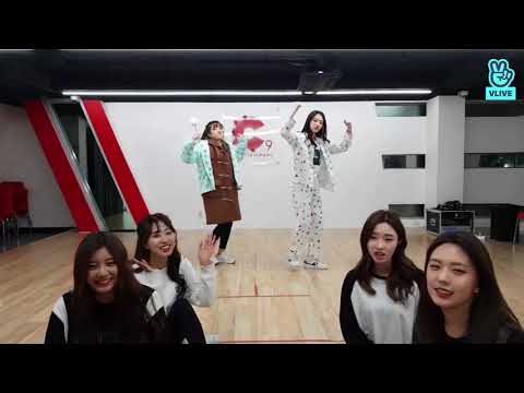 171228 GOOD DAY's Nayoon and Bomin dance to Crayon Shin Chan's Ants' Song