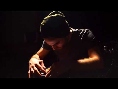 Afgan - Karbon (ft. Geo Karabacakis & Grejuva) - live @Venus Music