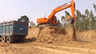 Amazing Work  Doosan Poclain Mud Loading in Amazin