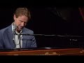 Nicht mal zehn Schritte – Ein Lied über Fluchtgedanken und Zuhausesein von Rainer Bielfeldt