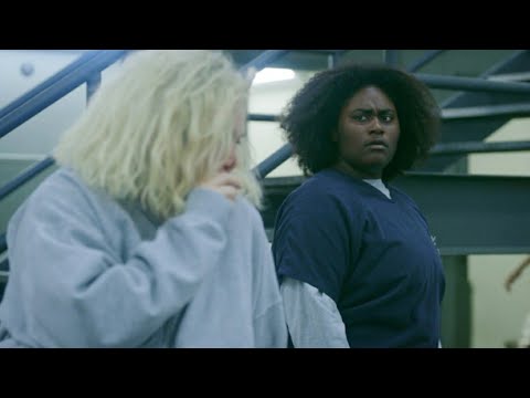 Tasha "Taystee" beats up badison murphy scene ( orange is the new black) s7e3