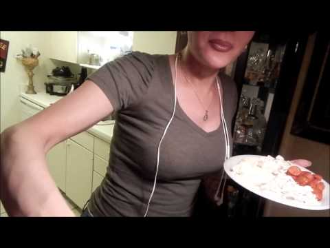 bency probando la comida que hice para mi hija  yamilet bences