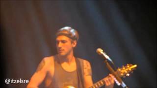 Heffron Drive - "Nicotine (Unplugged)" Mexico City