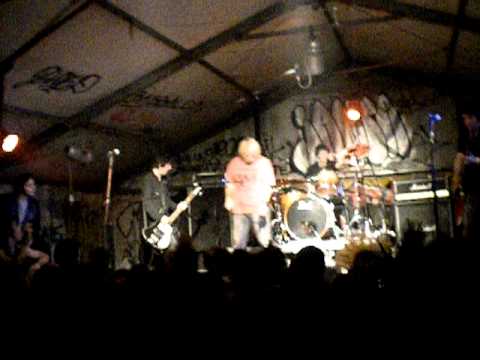Uk Subs-Emotional Blackmail@Magazzino 47-Brescia 13-02-2011.AVI