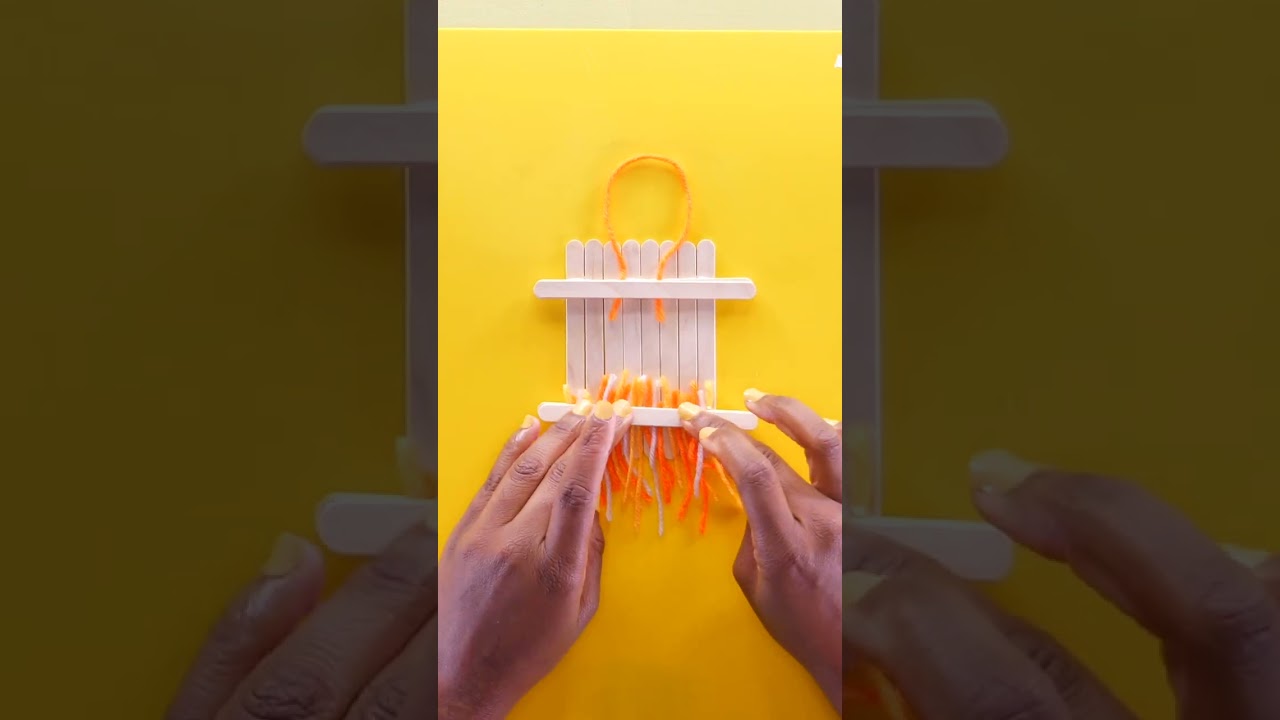 Scarecrow Craft |Kids Crafts| Miss Jessica's World #shorts #fallcrafts #popsicle #scarecrows