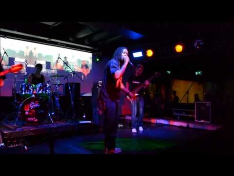 Deadly Hunta - Talk Out Loud (live)