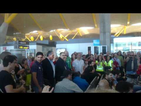 download lagu mp3 mp4 Los Gofiones En Madrid, download lagu Los Gofiones En Madrid gratis, unduh video klip Los Gofiones En Madrid