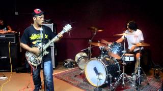 United Nonsense - Bureaucracy Versus Efficiency (Agathocles)