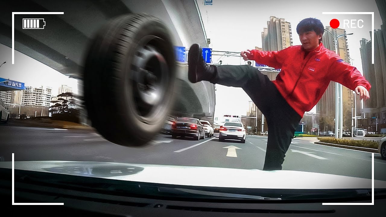 ما فعله هذا السائق جعل الجميع في حيرة من أمرهم!!