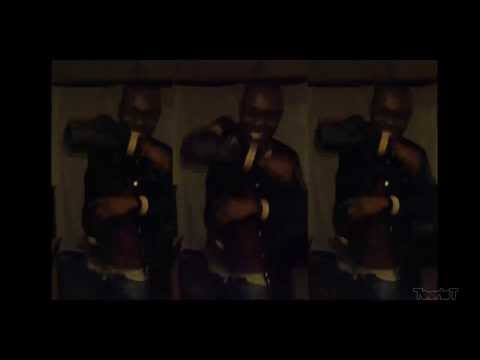 Kwame MulZz performing Jehovaz Witniz