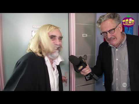 MARINE KUNTZ AU SALON AGRICULTURE - Groland Le Zapoï du 24/02 - CANAL+