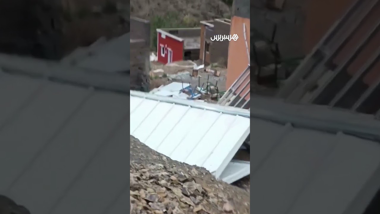 انهيار ألواح بلاستيكية في مؤسسة تعليمية بالحوز تضم أزيد من 250 تلميذا بسبب الرياح thumbnail