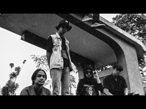 Bathroom GRRRL GANG (Cover By YESTERDIE)