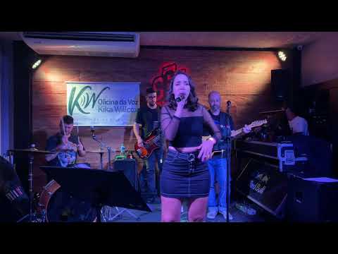 Victória Bertoldo @ Set Fire to the Rain (cover)