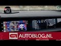 De gave schermen van een Porsche Taycan