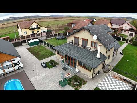 Casa moderna cu piscina, panouri solare, pompa caldura si teren de 1400 mp, Ernei, Mures — Video