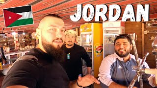 OVERPRICED Pomegranate Juice In Petra, Jordan 🇯🇴 عصير الرمان باهظ الثمن في البتراء، الأردن