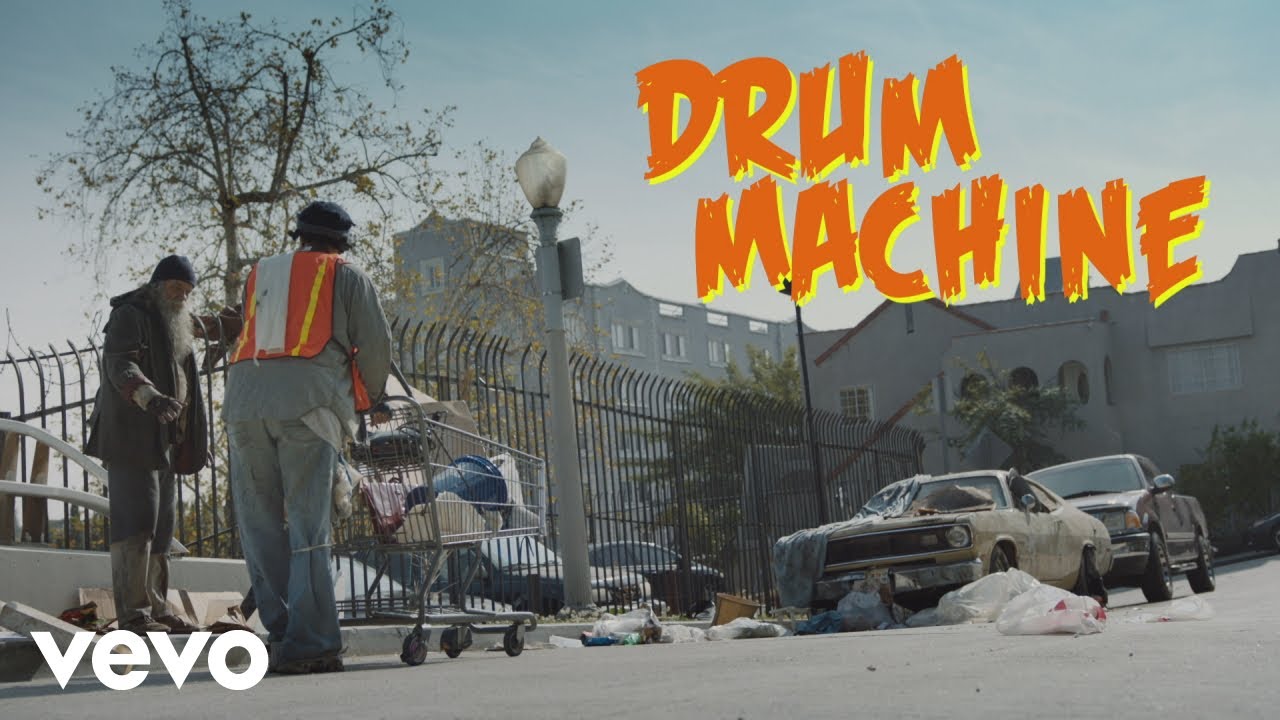 Big Grams ft Skrillex – “Drum Machine”