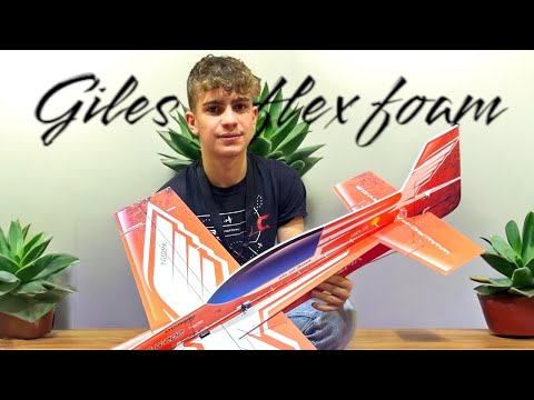 We Didn’t Expect This! Giles 202 with Reverse Thrust by Lucas Poncet!