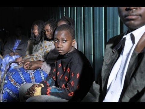 LE HAVRE Movie Trailer (Іmmіgrant African Boy)