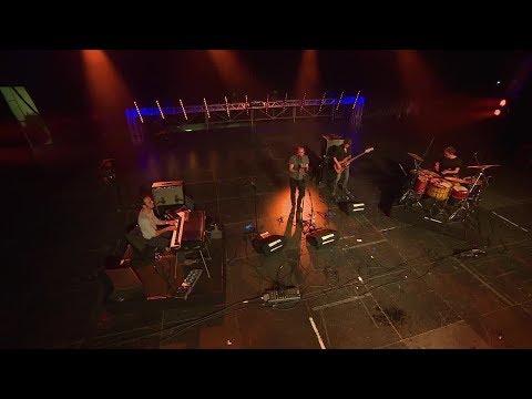 Fleuves fait danser les foules au fest-noz géant de Yaouank 2016